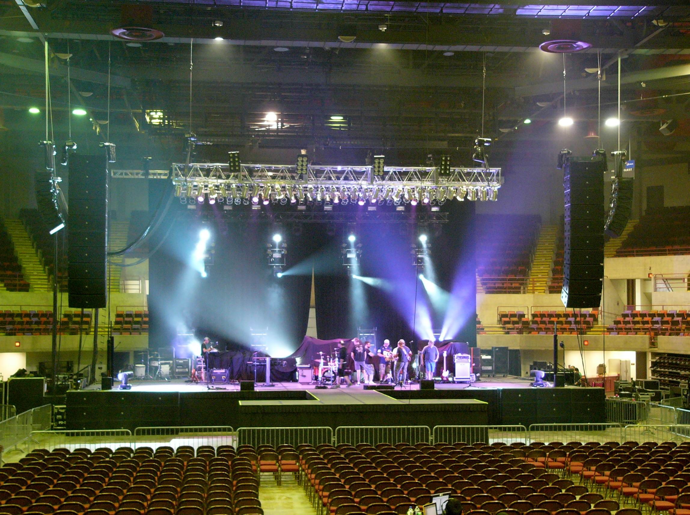 Dierks Bentley Country & Cold Cans Tour 2011